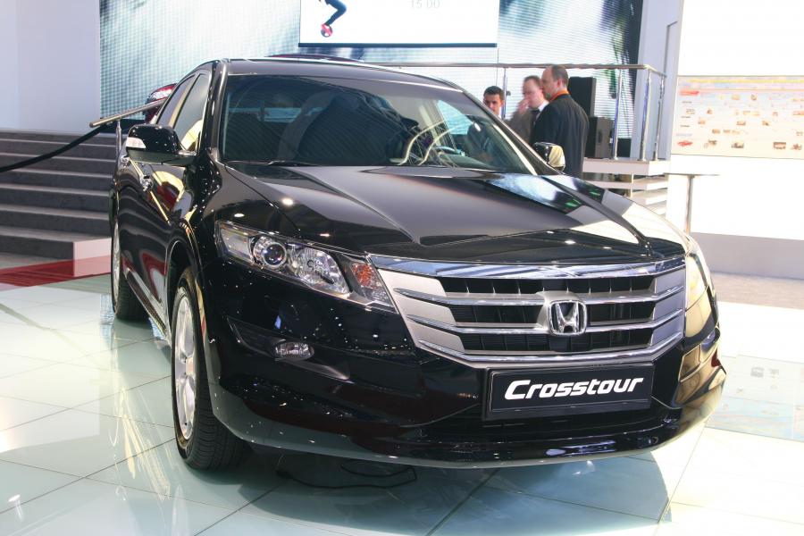  Honda Accord Crosstour 2010 года  (фото 2 из 260)